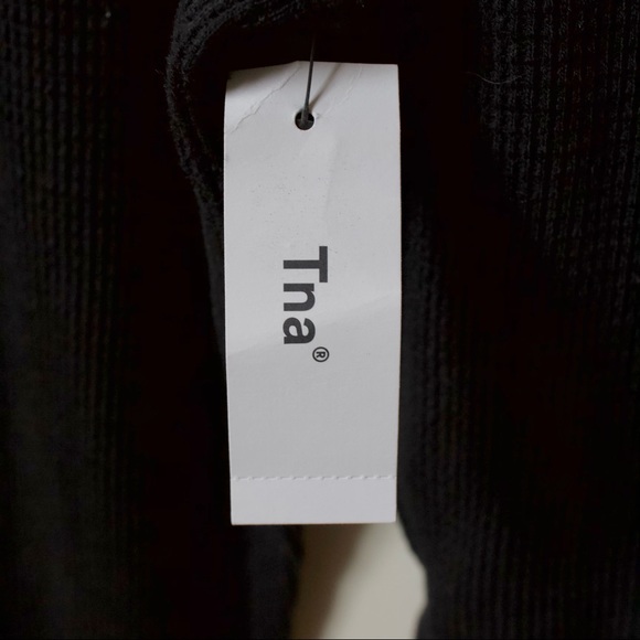 ‼️NWT‼️ - TNA Thermal Mockneck - Picture 14 of 16